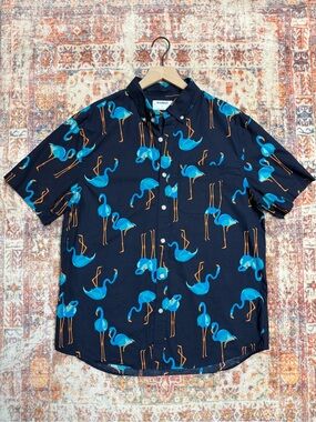 Old Navy Flamingo Button Up Shirt Men’s Large Navy Blue Tropical Print